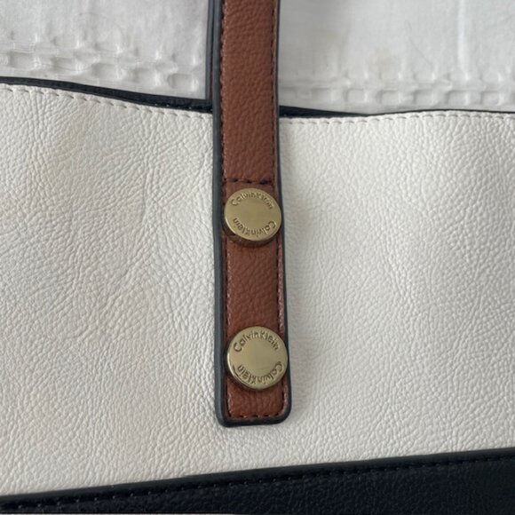 Calvin Klein Extra Large Reversible Tote - Black and White with Brown trim - EUC - Picture 4 of 9